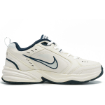 【 】 Nike Air Monarch 4