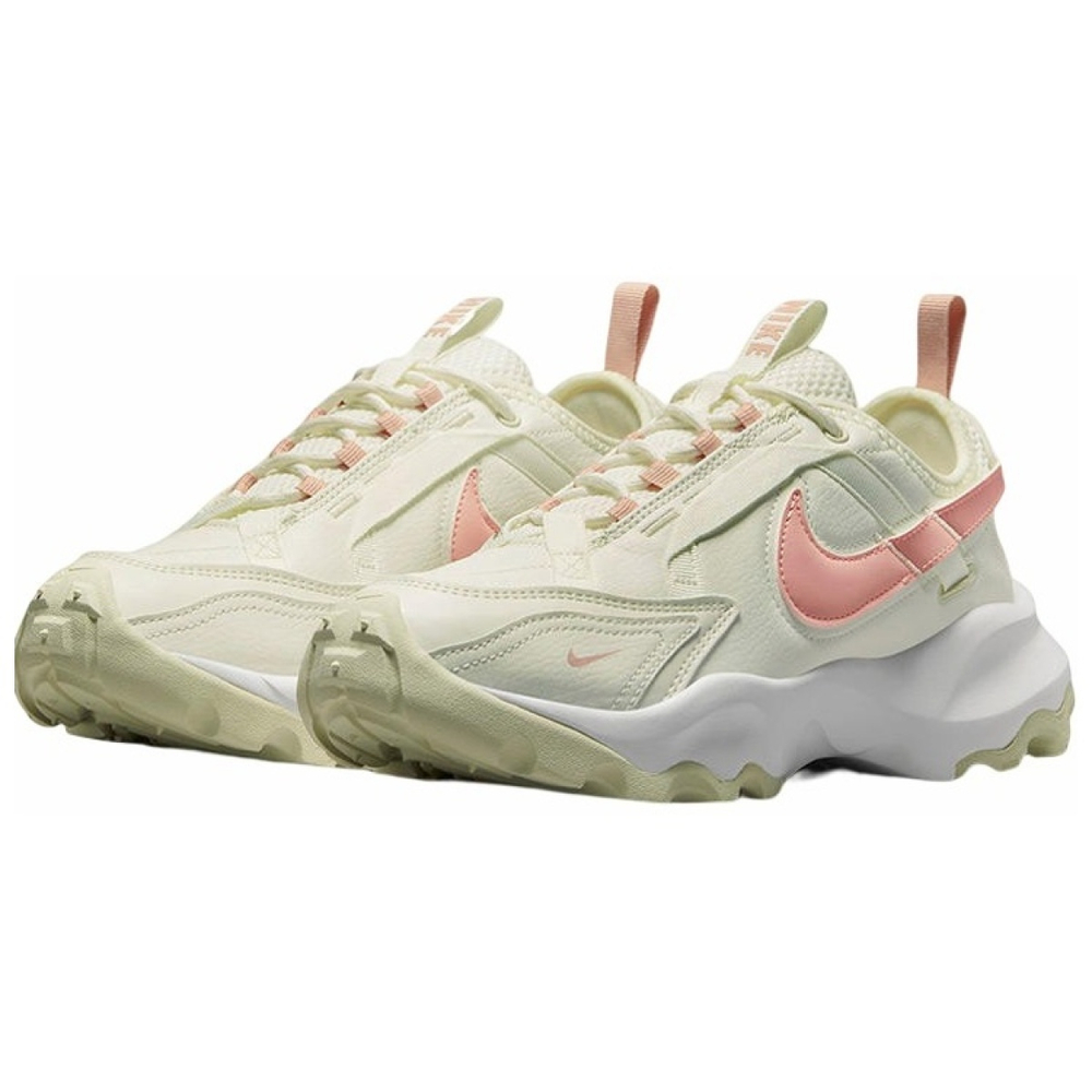 Nike TC 7900
