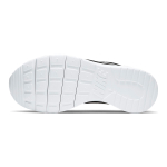 Nike Tanjun