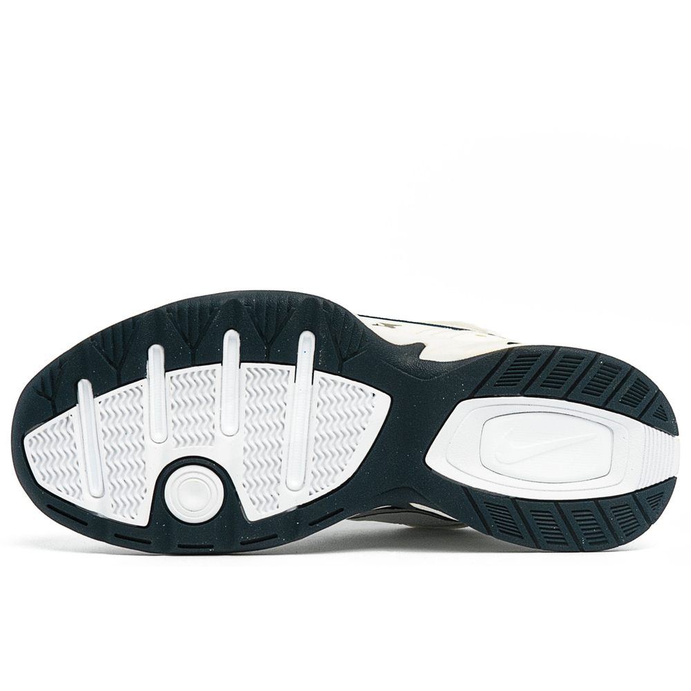 【 】 Nike Air Monarch 4