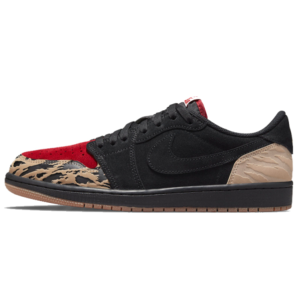 Solefly x Jordan Air Jordan 1 retro low og sp "black and sport red"