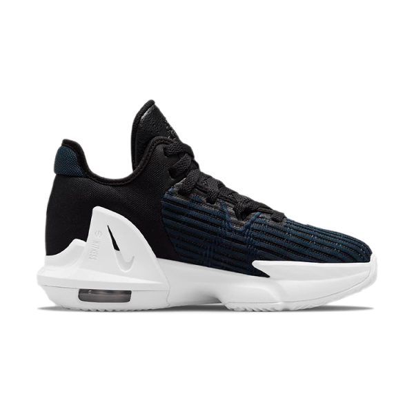 Nike Witness 6