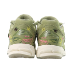 Bryant Giles x New Balance NB 2002R