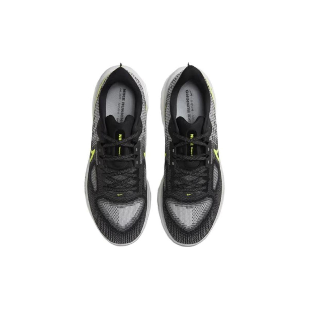 Nike Air Zoom Vomero 17