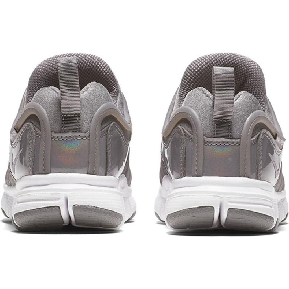Nike Dynamo Free SE