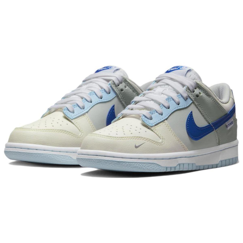 Nike Dunk Ivory Hyper Royal