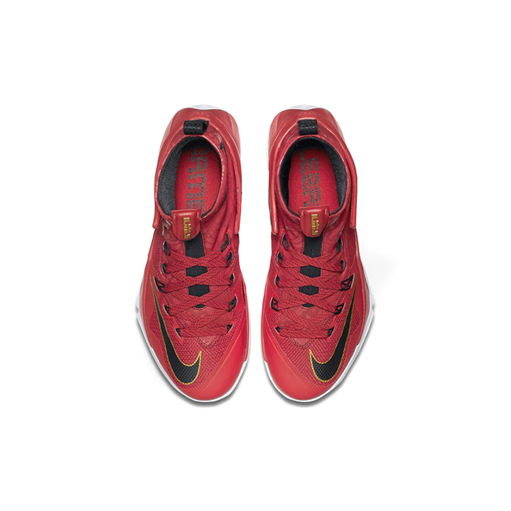 Nike Ambassador 8