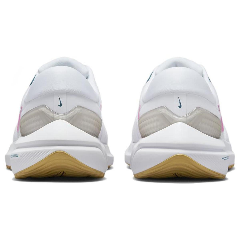 Nike Air Zoom Vomero 16