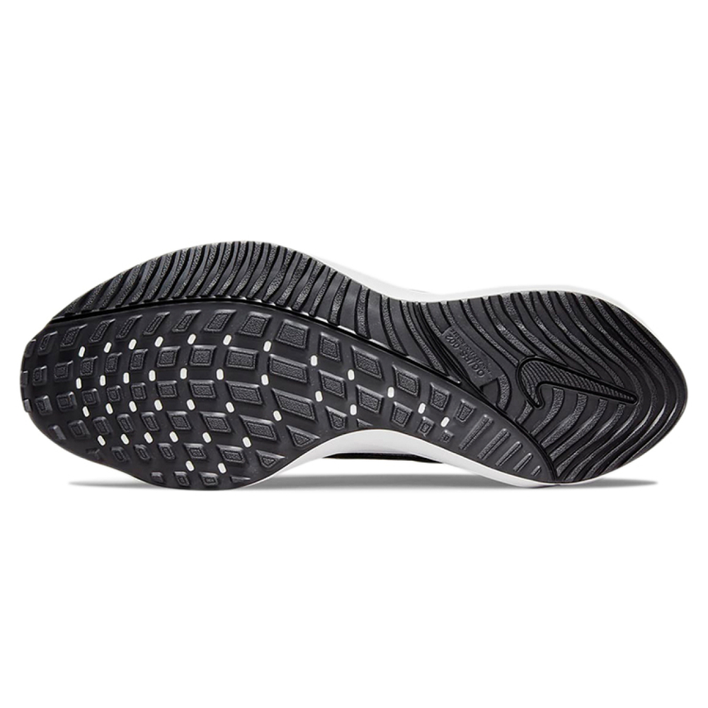 Nike Air Zoom Vomero 16