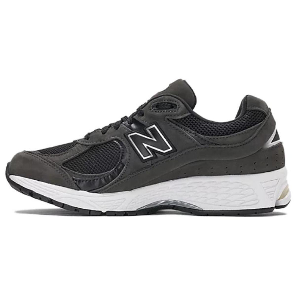 New Balance NB 2002R