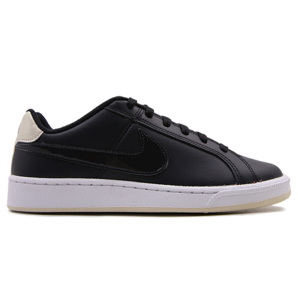 Nike Court Royale