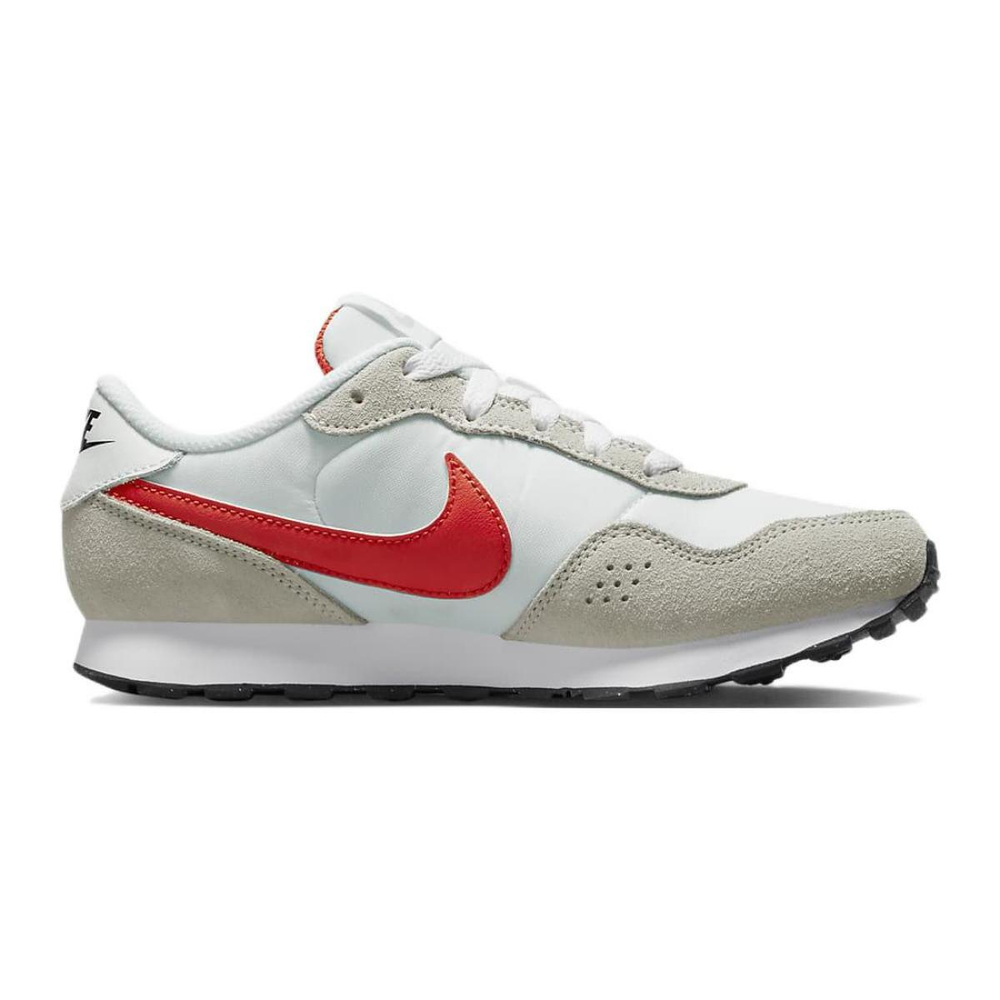 Nike MD Valiant