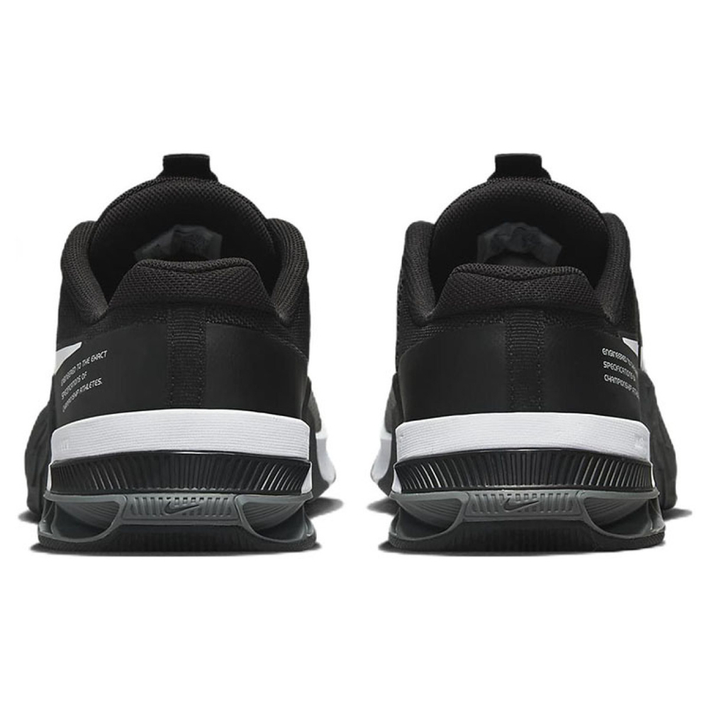 Nike Metcon 8 FlyEase
