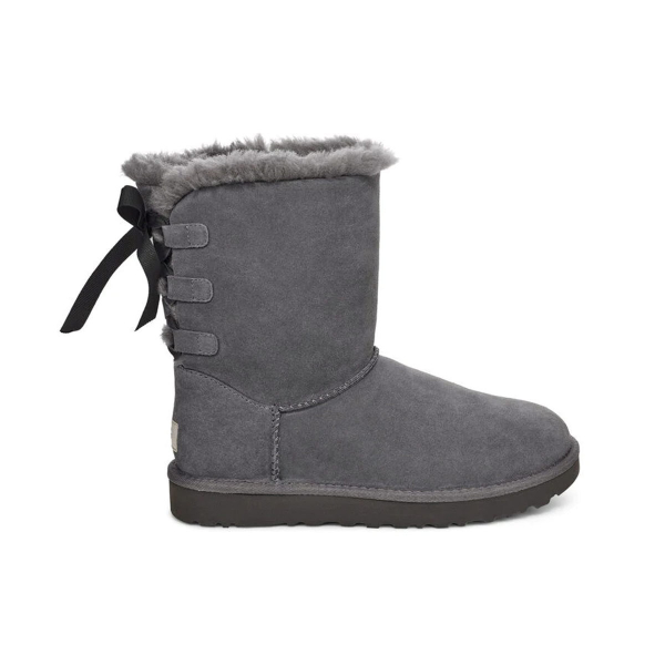 UGG Short Bow Stiefel