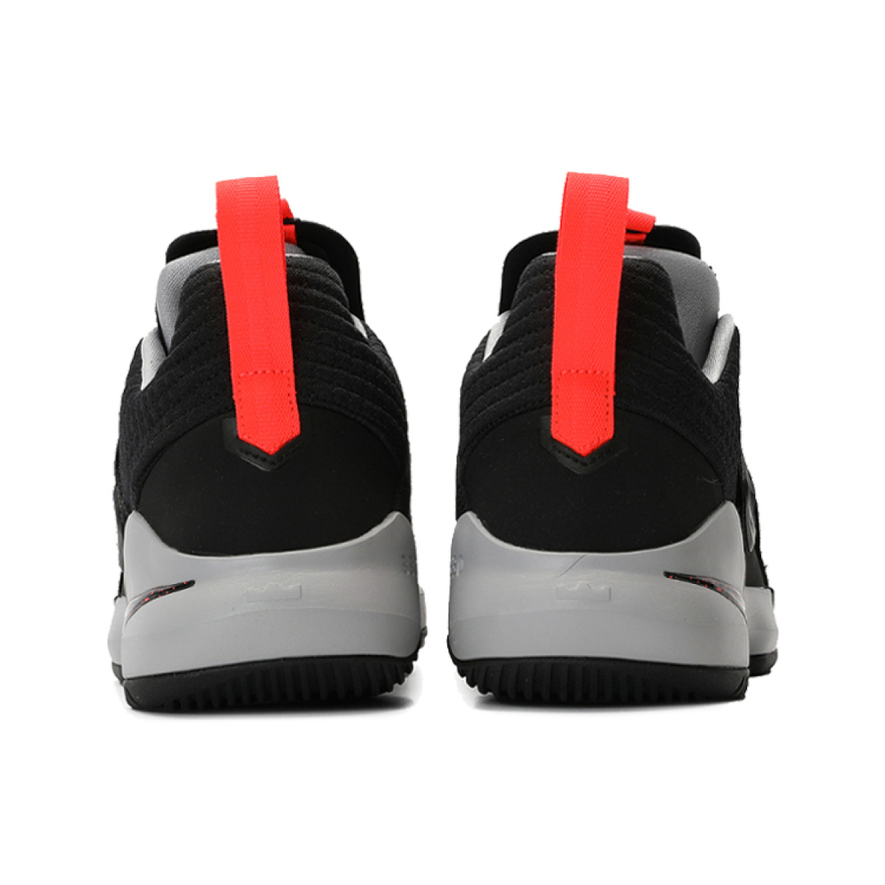 Nike Ambassador 11