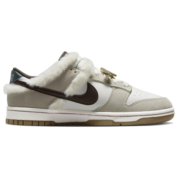 Nike Dunk "Fur & Bling"