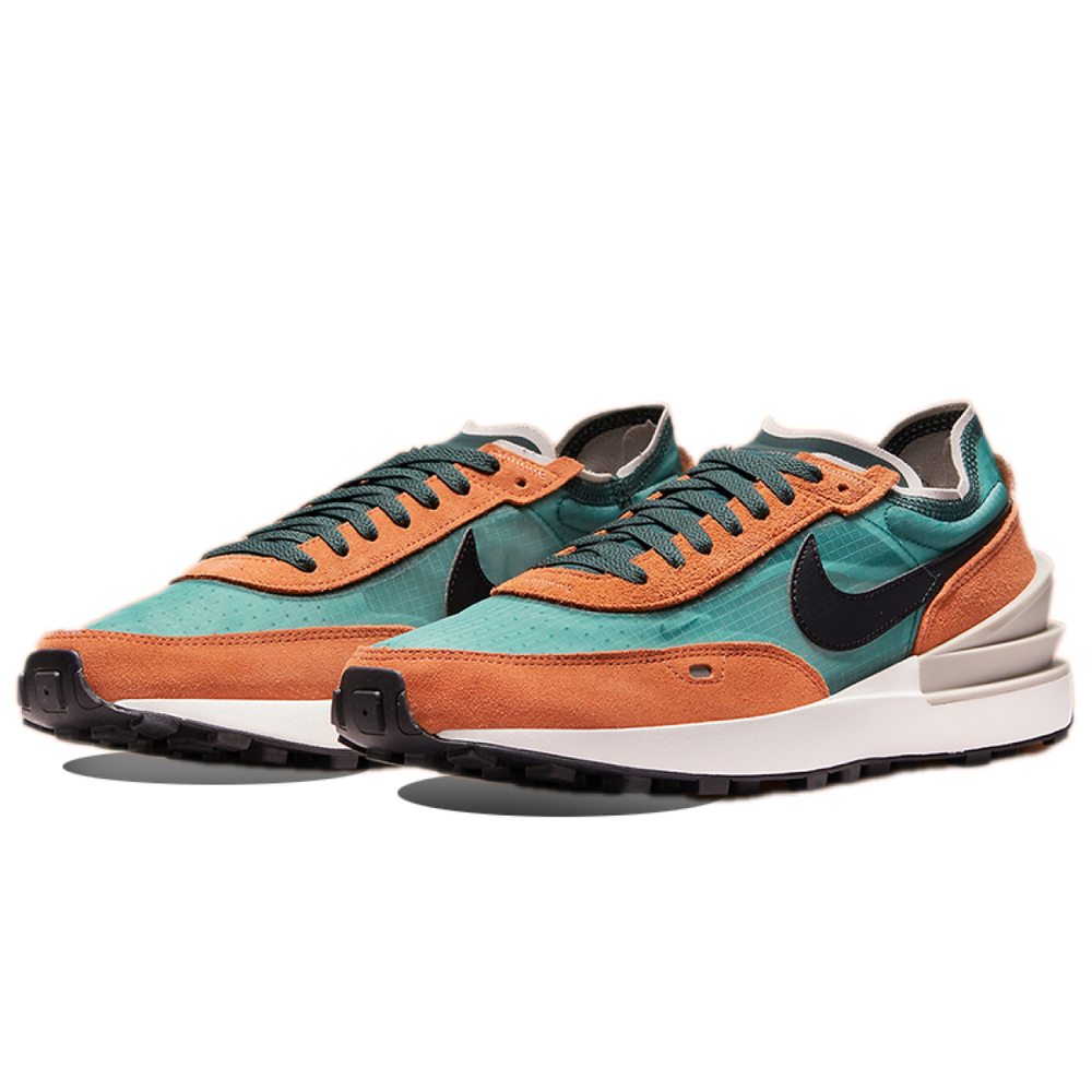 Nike Waffle One pro green