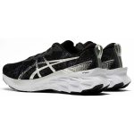 Asics Novablast 2