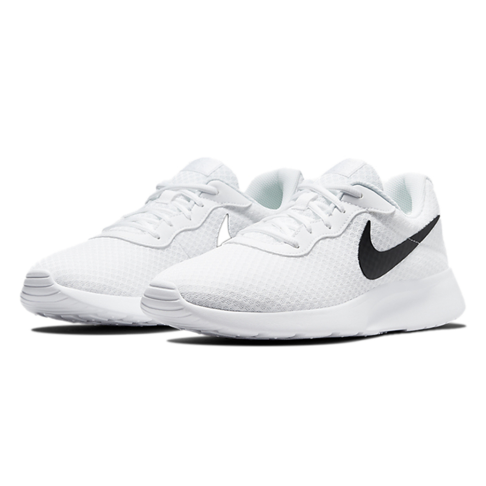Nike Tanjun