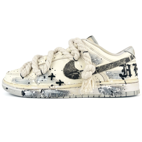 【 】 Nike Dunk Low