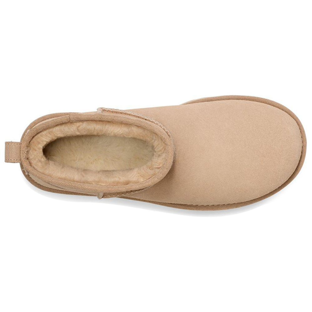 UGG