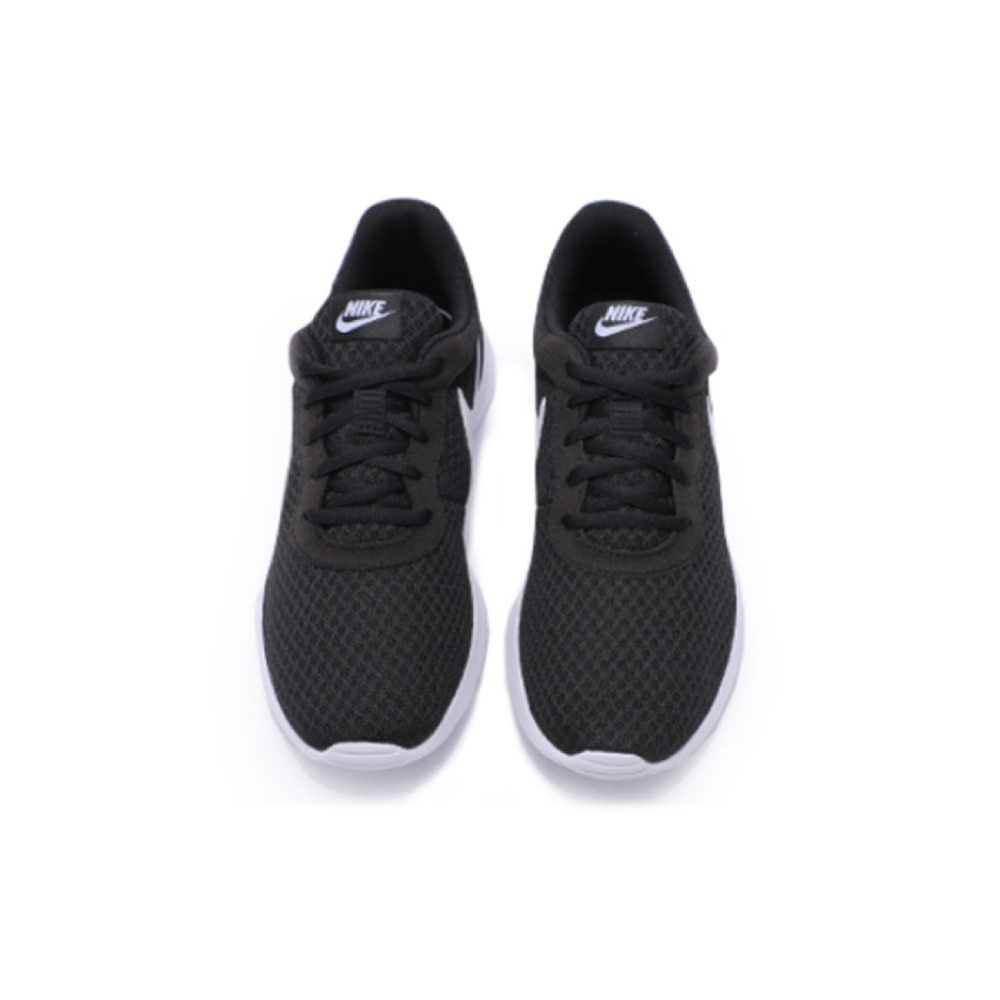 Nike Tanjun