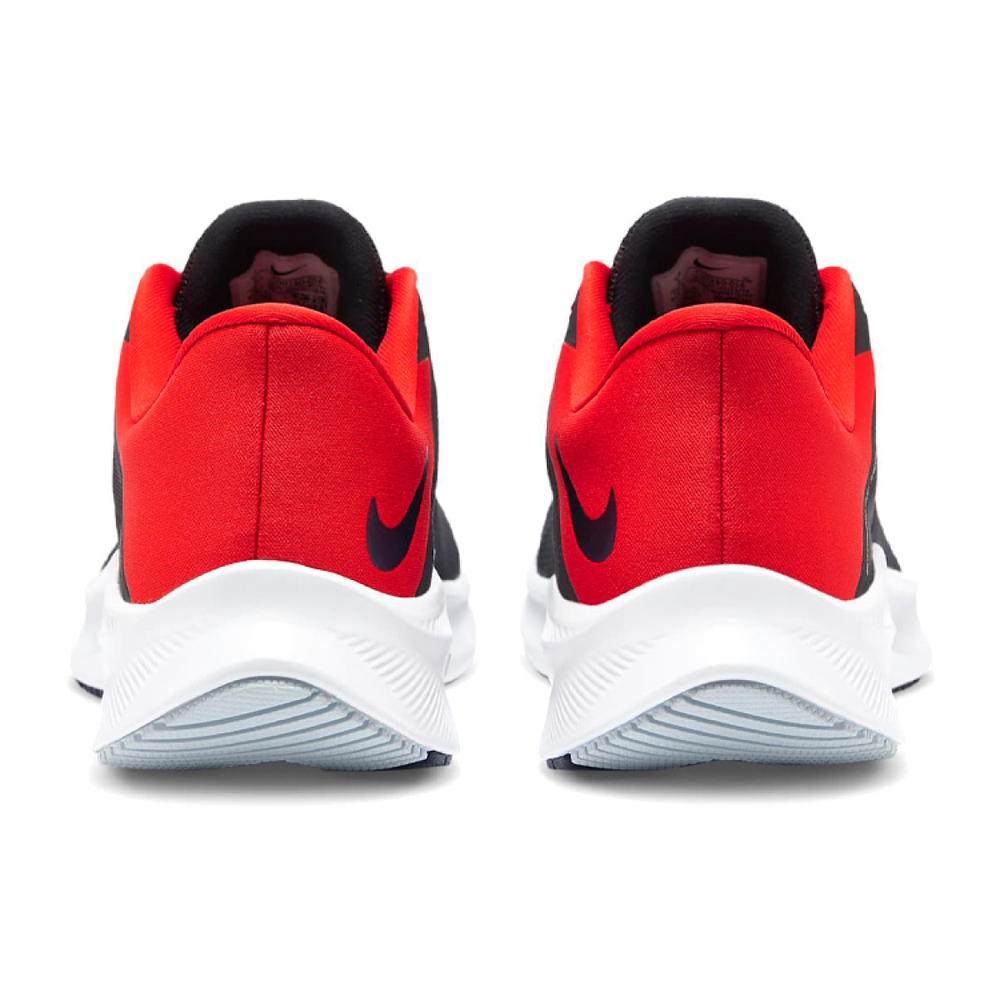 Nike Quest 3