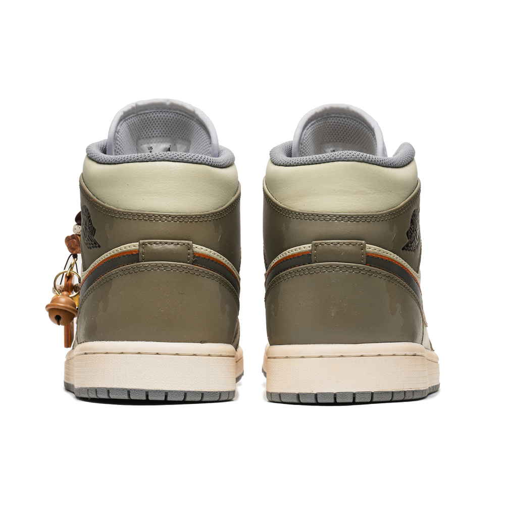 【 】 Jordan Air Jordan 1 Mid