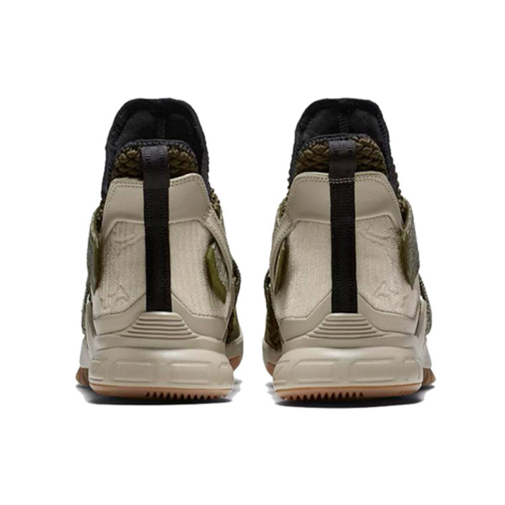 Nike zoom soldier 12 LeBron EP