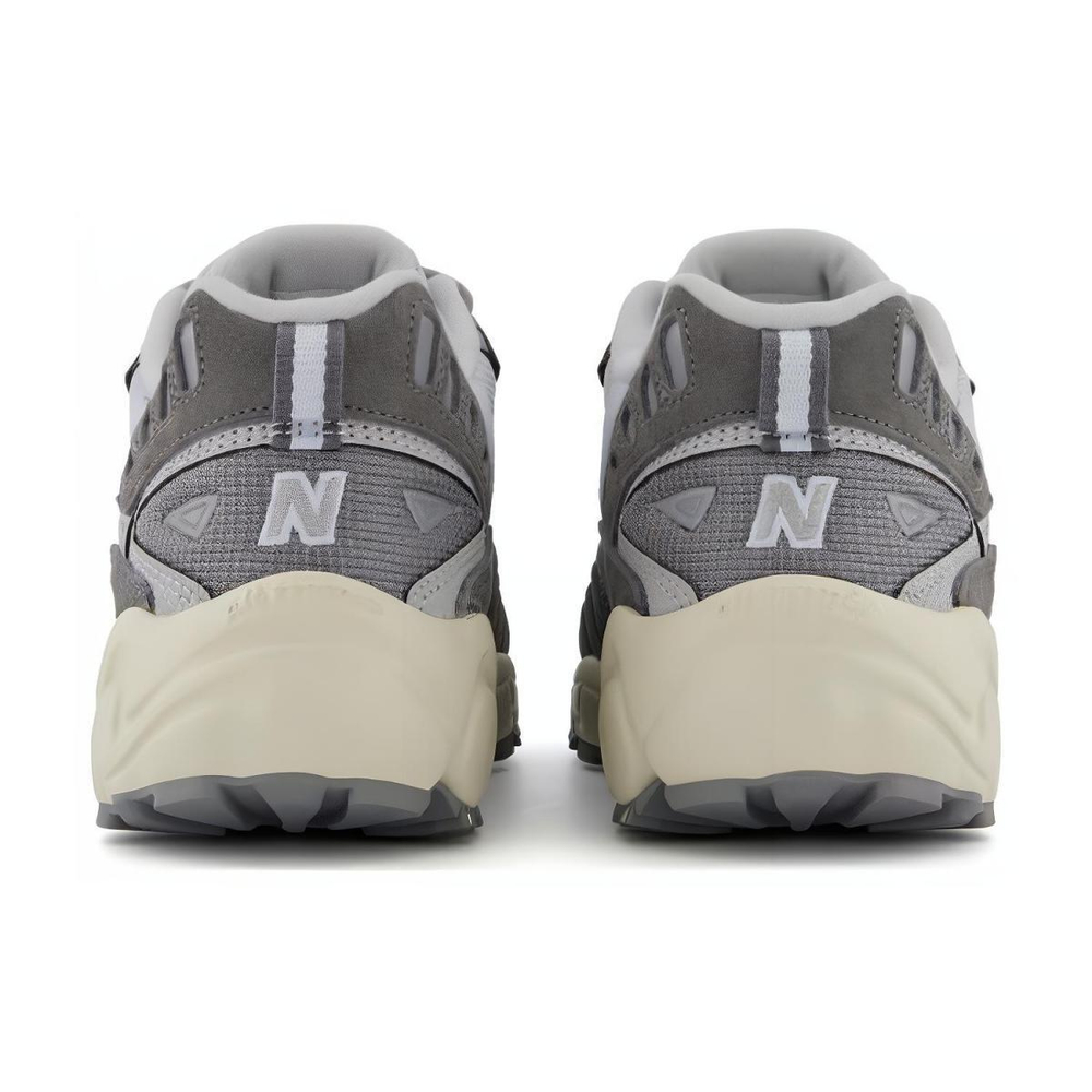 New Balance NB 703