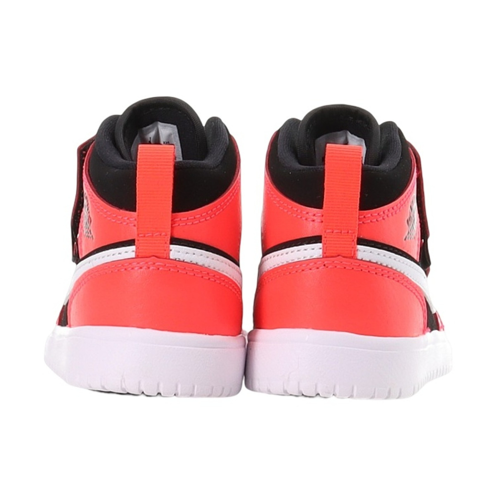 Jordan Air Jordan 1 Retro Mid