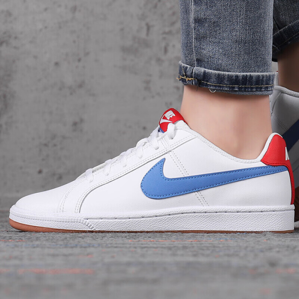 Nike Court Royale