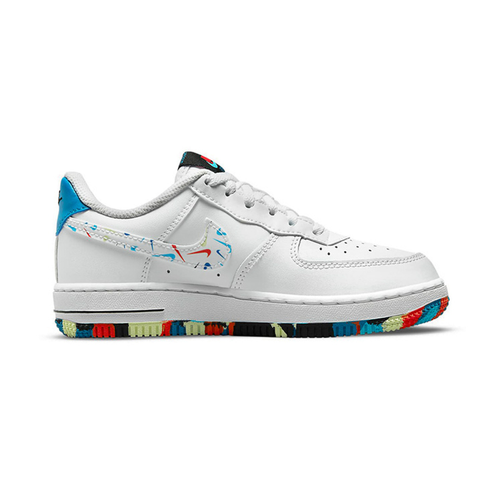 Nike Air Force 1 LV8 3