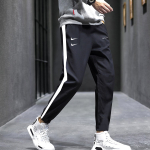 Nike Sportswear Swoosh