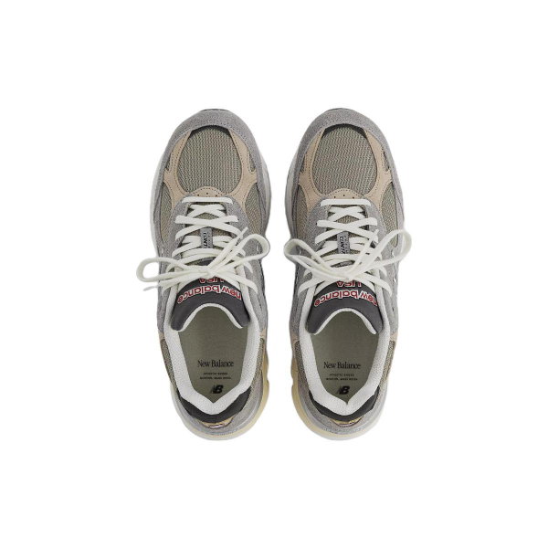 New Balance Teddy Made NB 990 V3