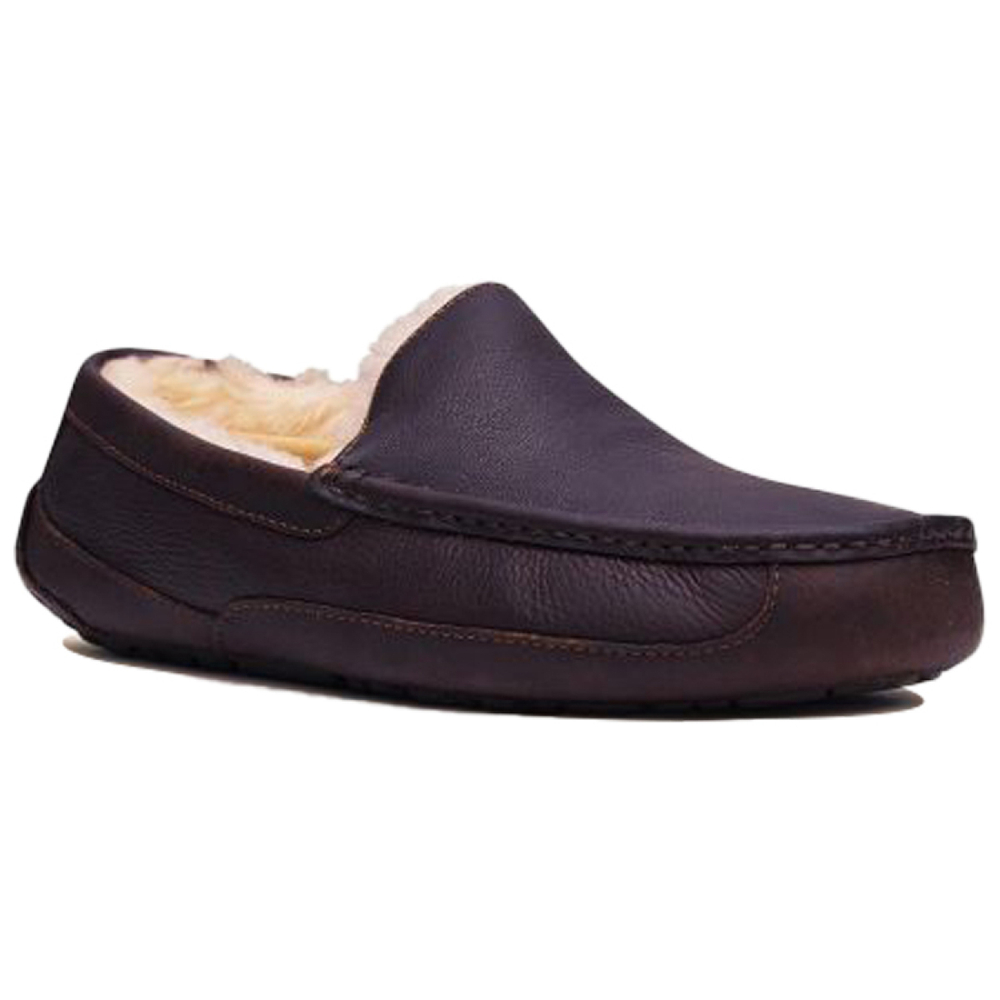 UGG Ascot