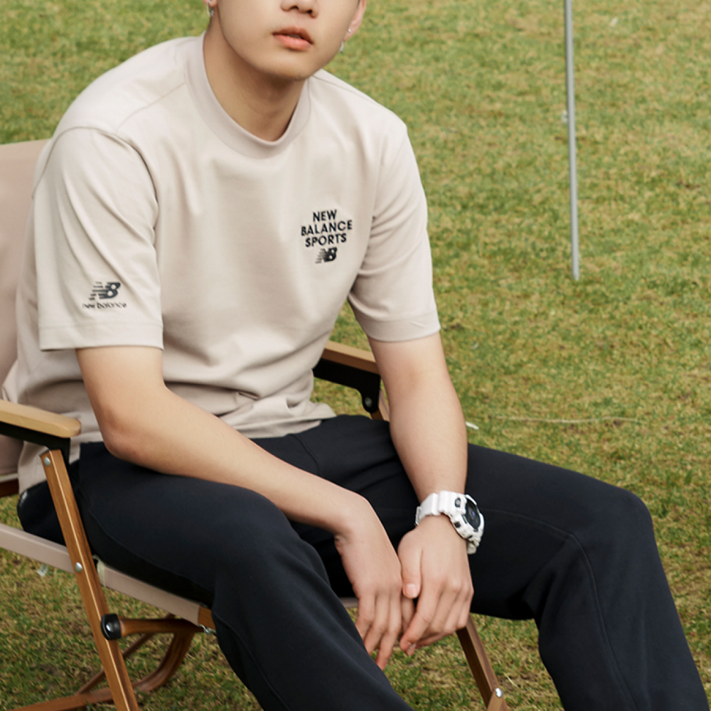 New Balance logo T