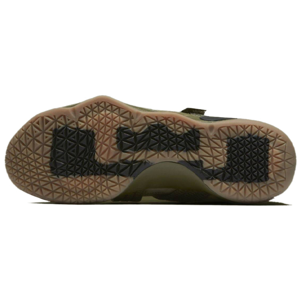 Nike zoom soldier 11 LeBron SFG Medium Olive