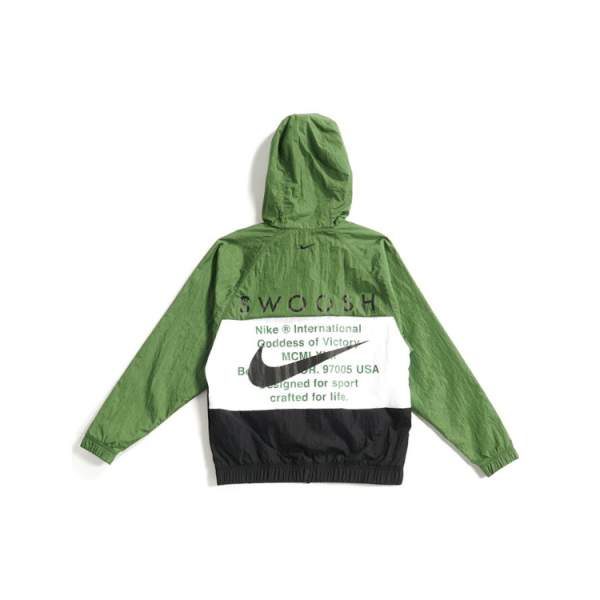 Nike Sportswear Swoosh