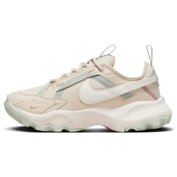 Nike TC 7900