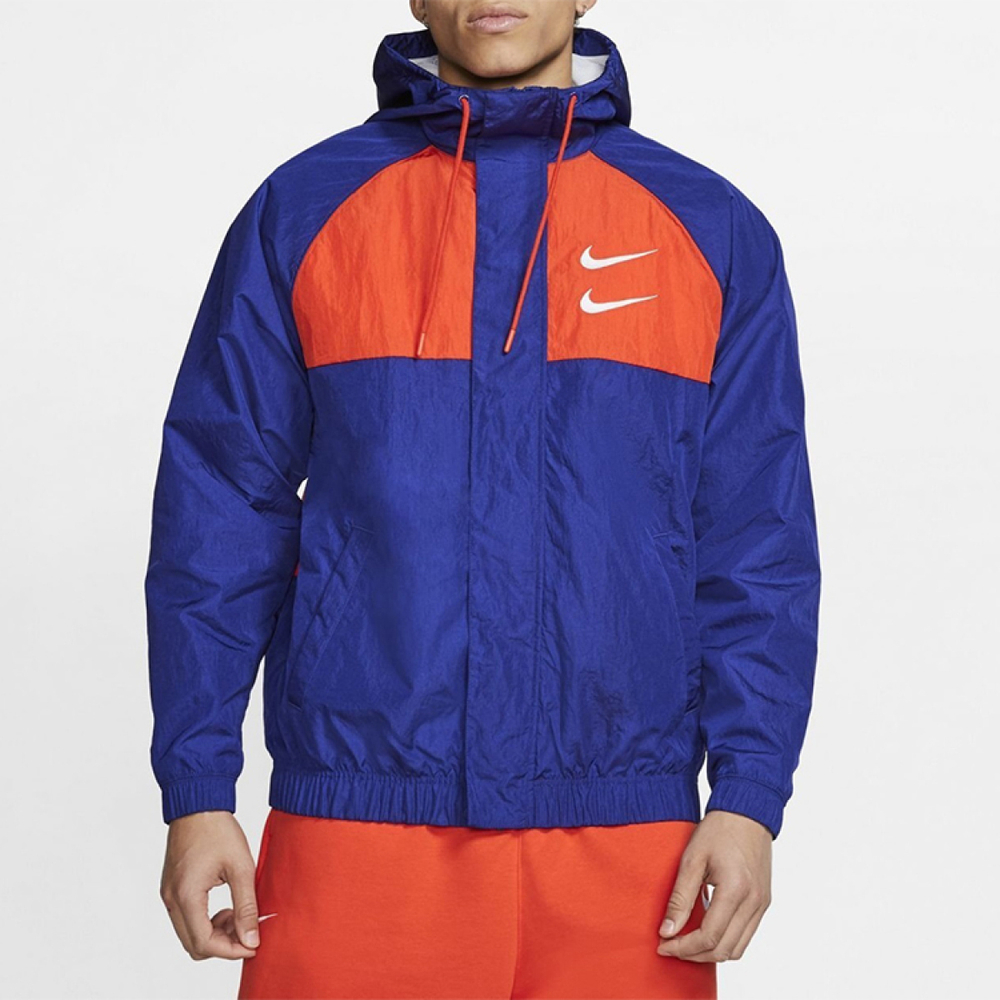 Nike Sportswear Swoosh