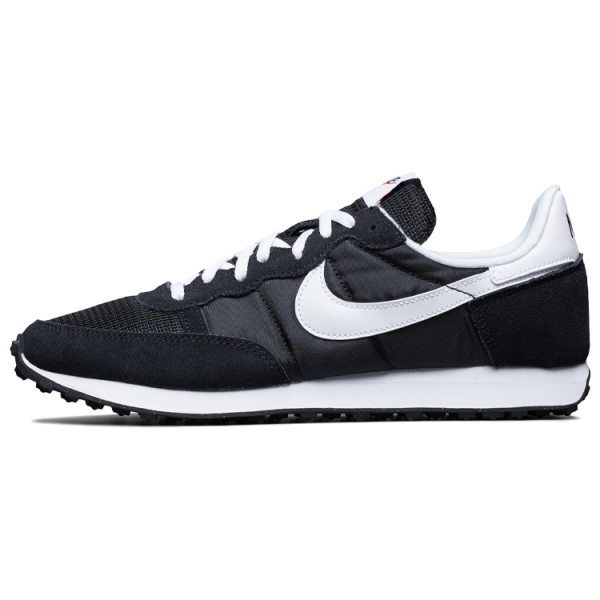 Nike Challenger