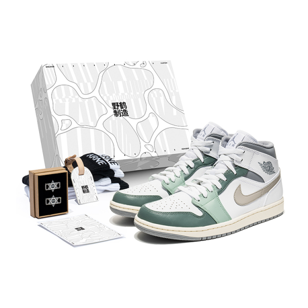 【 】 Jordan Air Jordan 1 Mid