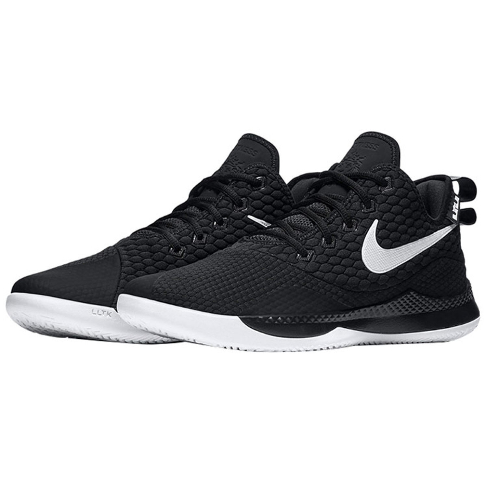 Nike Witness 3