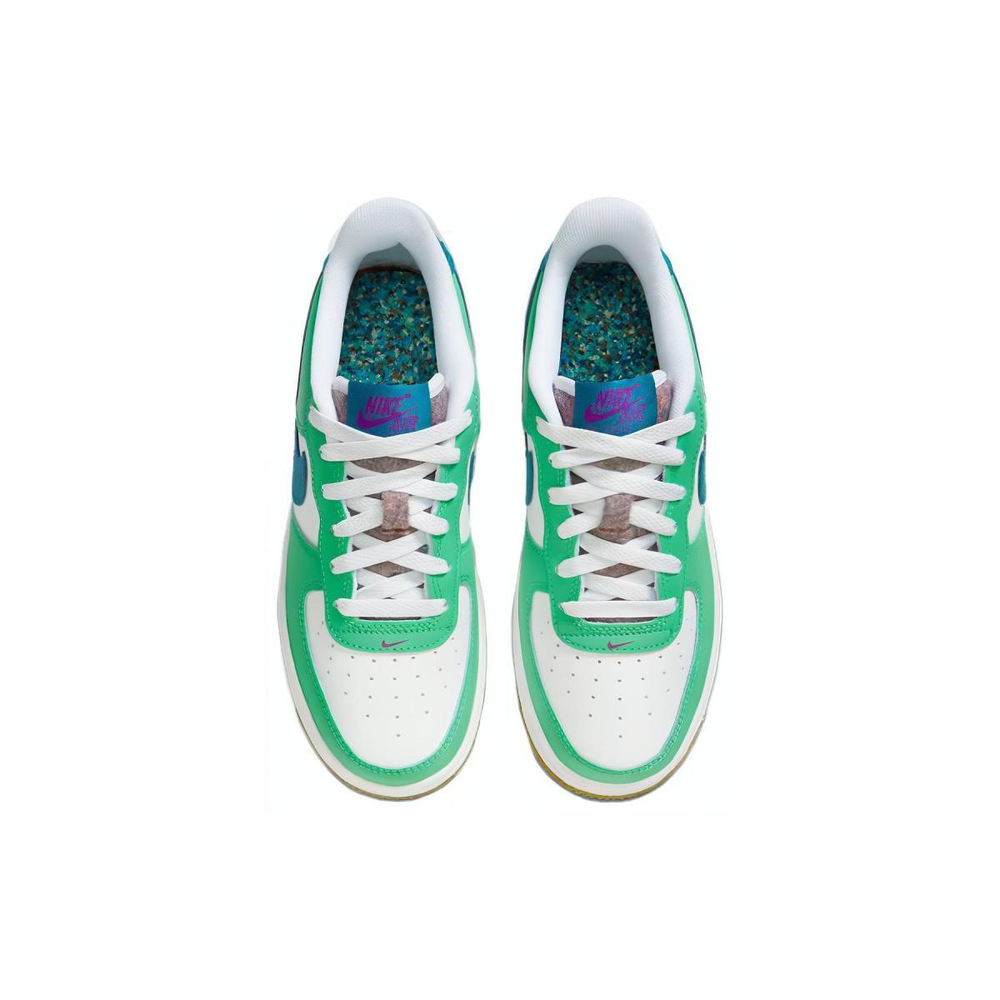 Nike Air Force 1 LV8 BG
