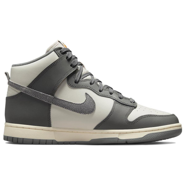 Nike Dunk High Retro SE VNTG