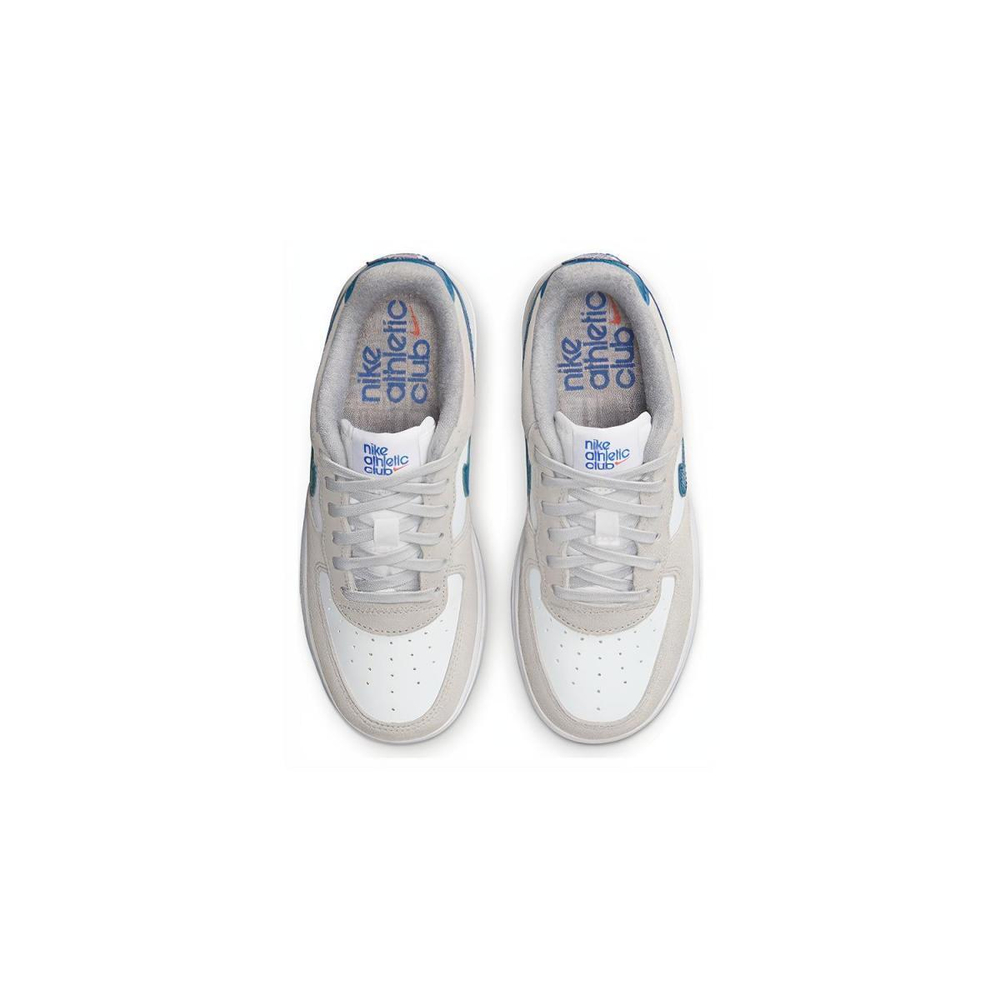 Nike Air Force 1 LV8