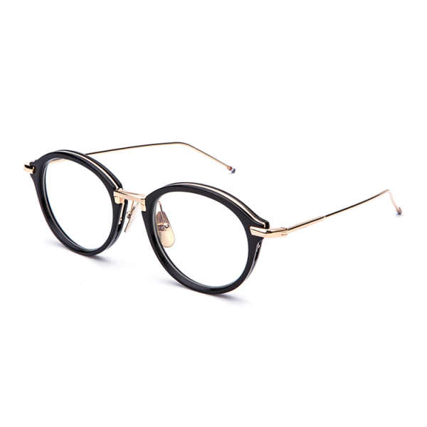 【 】 THOM BROWNE ·