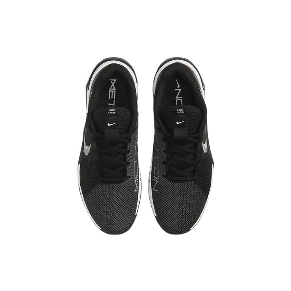 Nike Metcon 8 FlyEase