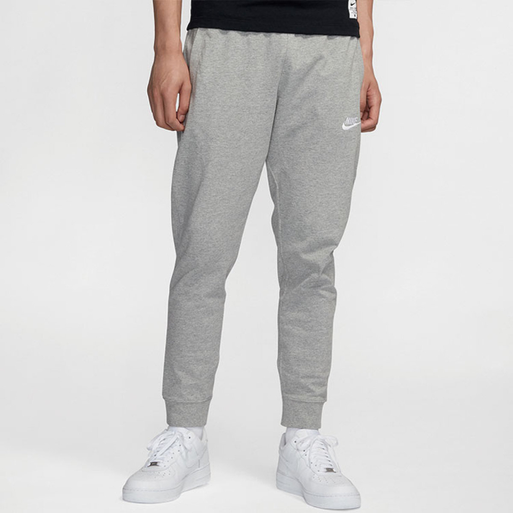 Nike Sportswear Club